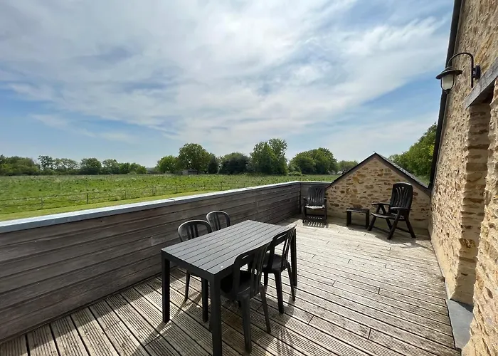 B&B La Closerie De La Herissiere 라젤르이본