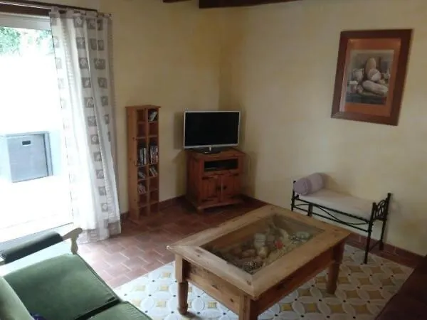 La Closerie De La Herissiere 3* 라젤르이본